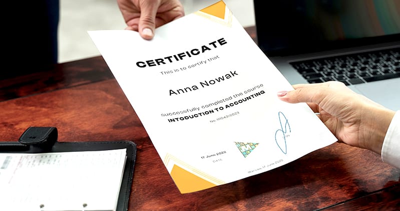 Jak druk personalizowanych certyfikatów może wzmocnić Twoją firmę